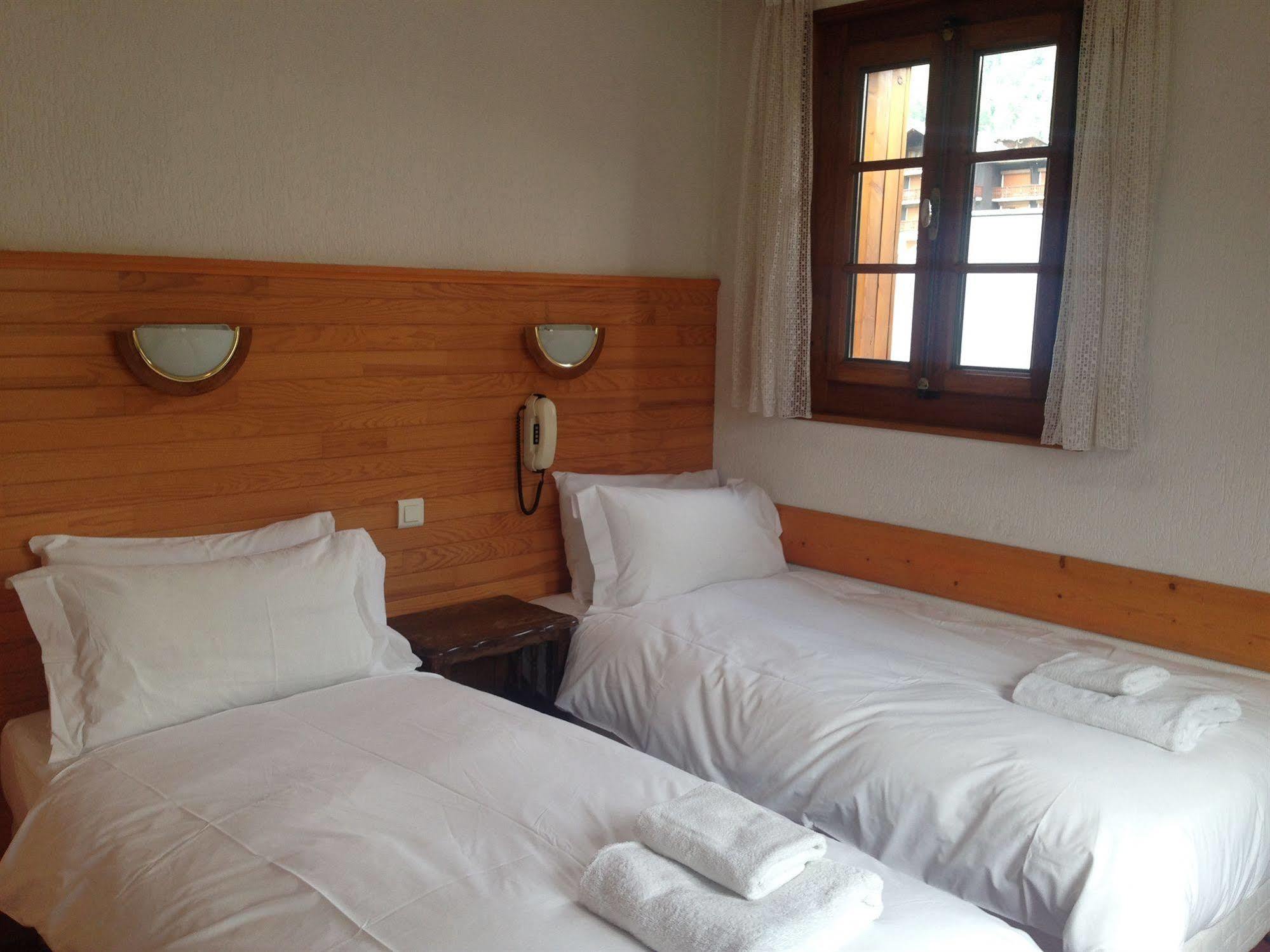 Hotel L'Aubergade Morzine Exterior photo