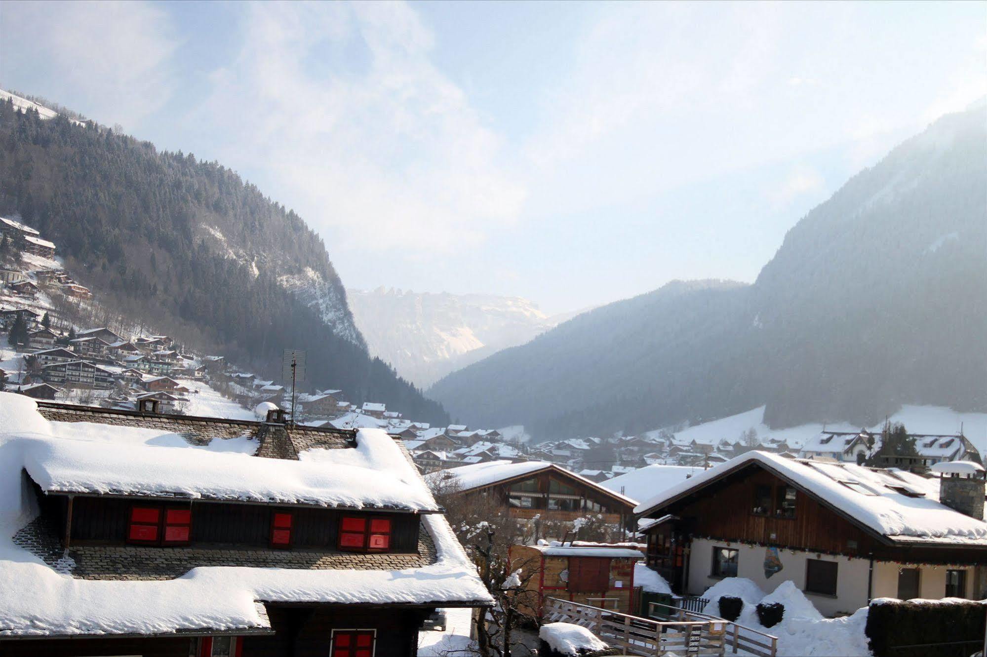 Hotel L'Aubergade Morzine Exterior photo